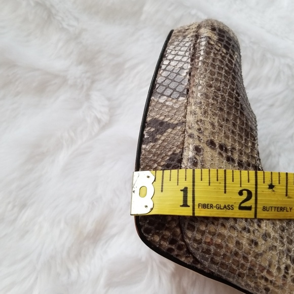 Michael kors snakeskin pumps - Picture 7 of 7